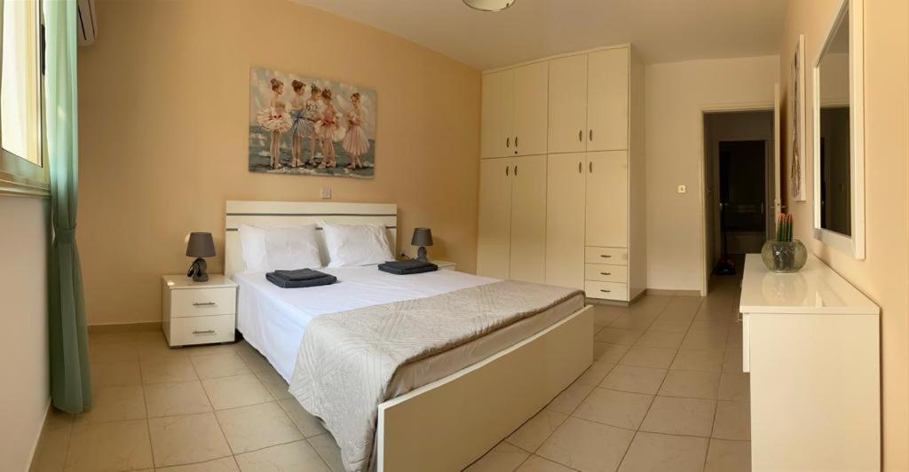 Royal Seacrest Residence Paphos ภายนอก รูปภาพ