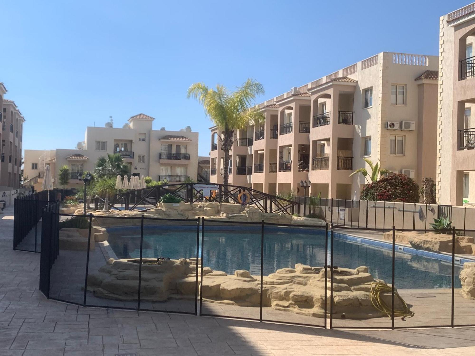Royal Seacrest Residence Paphos ภายนอก รูปภาพ